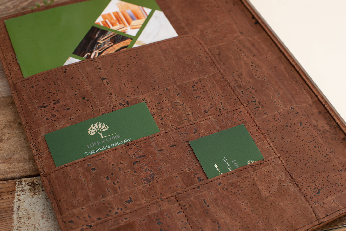 Padfolio Handmade in a Cork fabric in Brown.
