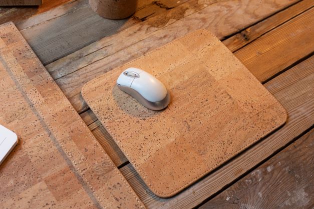 Elegant and Trendy Cork Computer Mouse Pad