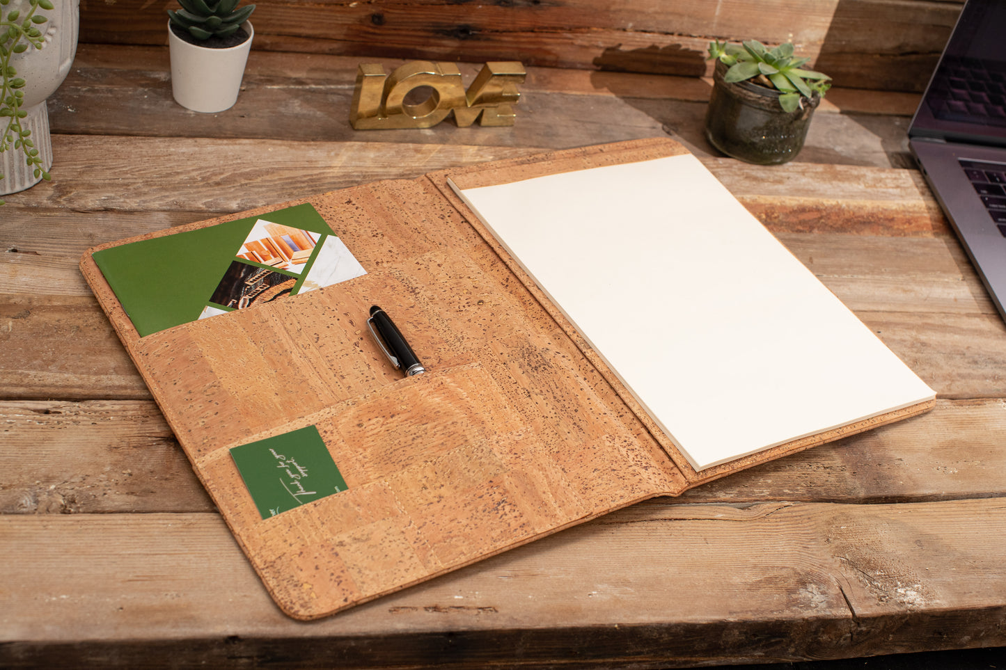 Cork Padfolio with Notepad | Sustainable A4 Portfolio Folder | Vegan Leather Alternative | Business Organizer | Handmade in Portugal